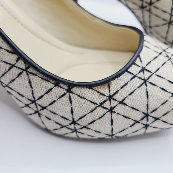Coach And Four Beige & Black Geometric Peep-Toe Heels Size 8 Canvas 3" Stiletto - Picture 10 of 15